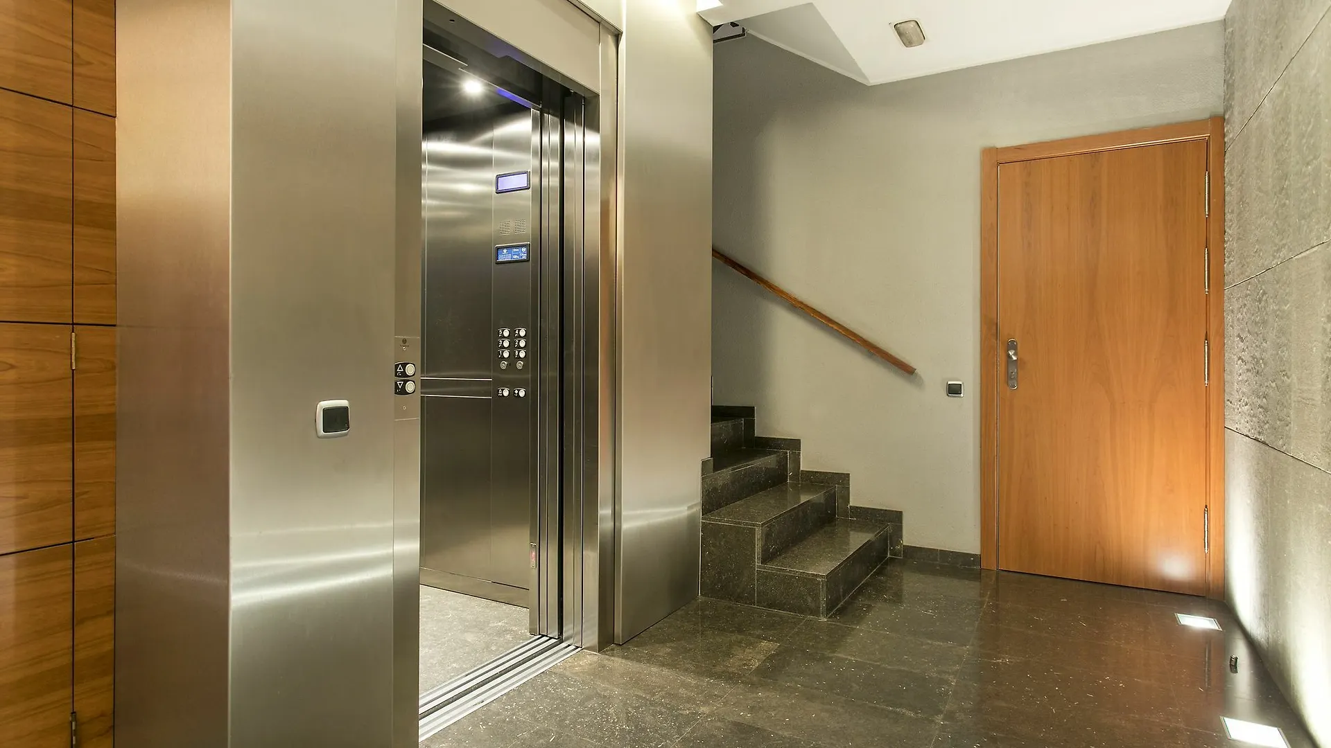 바르셀로나 Modern Penthouse Girona 아파트